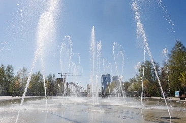 Что посмотреть туристу в Ижевске: прогулка по главной площади и её окрестностям