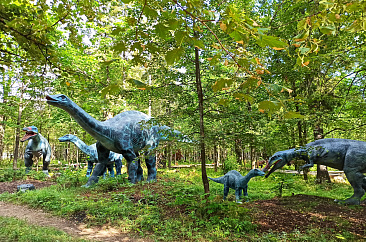 Парк динозавров «Динополис»
